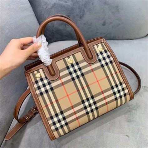 cách kiểm tra code túi xách burberry